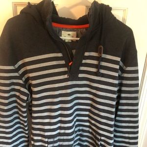 Stylish hoodie. SPERRY